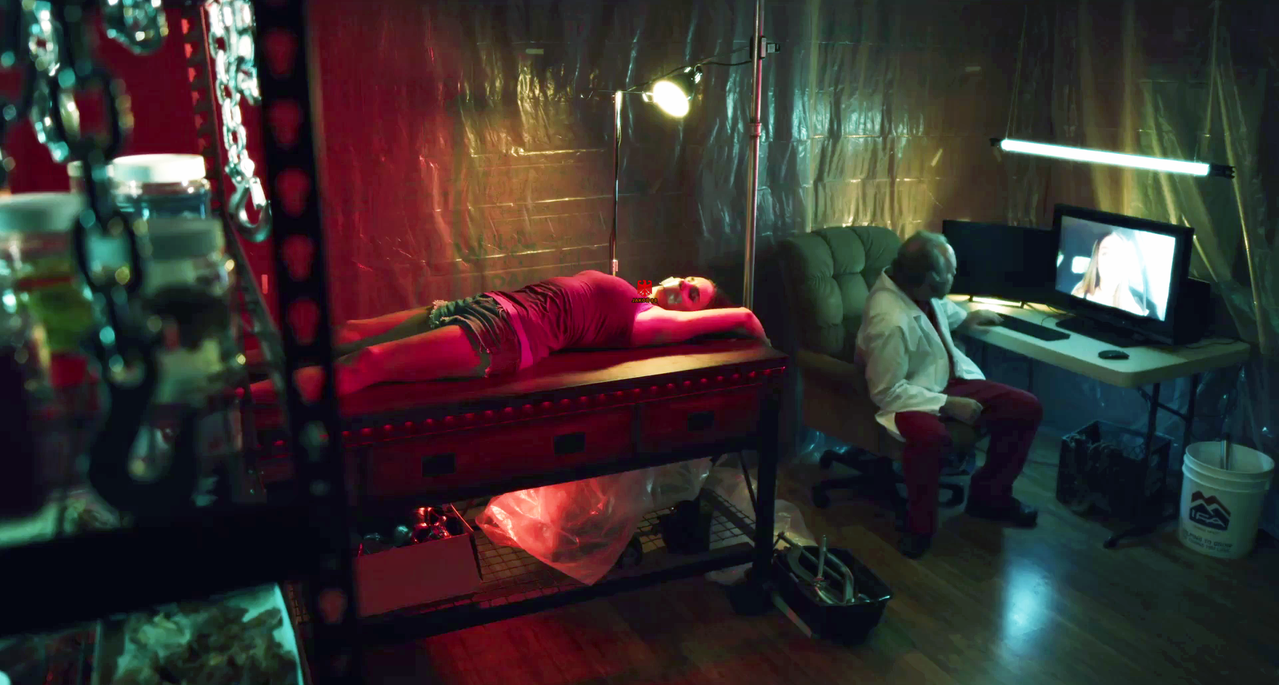 Emily Perry 6 Bundy Manor 2023