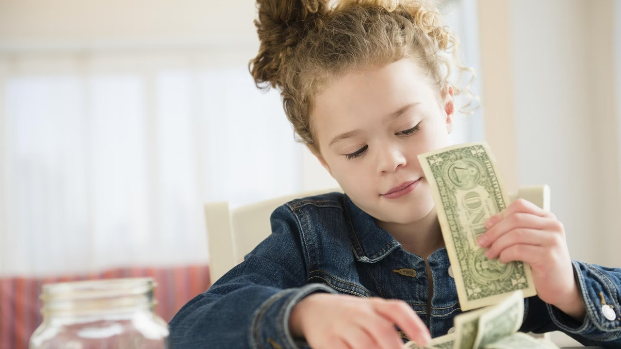 The Importance of Allowances in Financial Education for Children