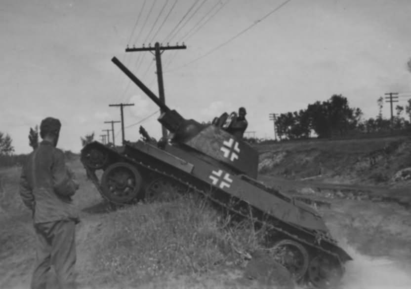 T-34 Variantes allemandes Panzerkampfwagen-T-34-747-r-43