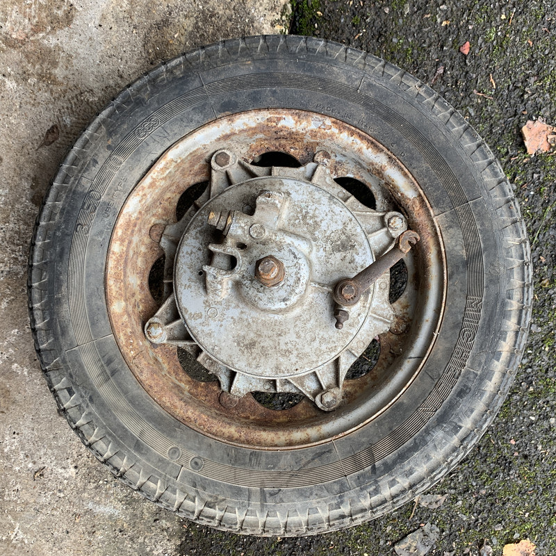 6A2C80BE-B0F4-4A4E-97A2-7A9ADA52BBB2