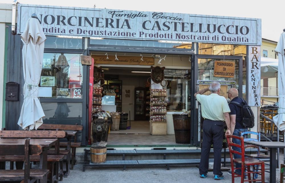 castelluccio di norcia prodotti gastronomici coccia it