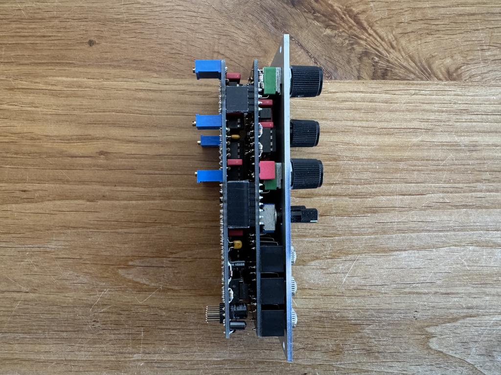 04 Doboz VCO340