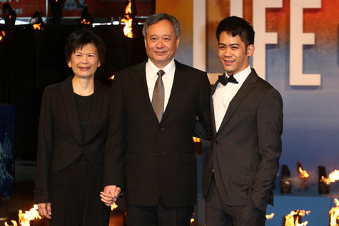 Ang Lee 2023: Wife, net worth, tattoos, smoking & body facts - Taddlr