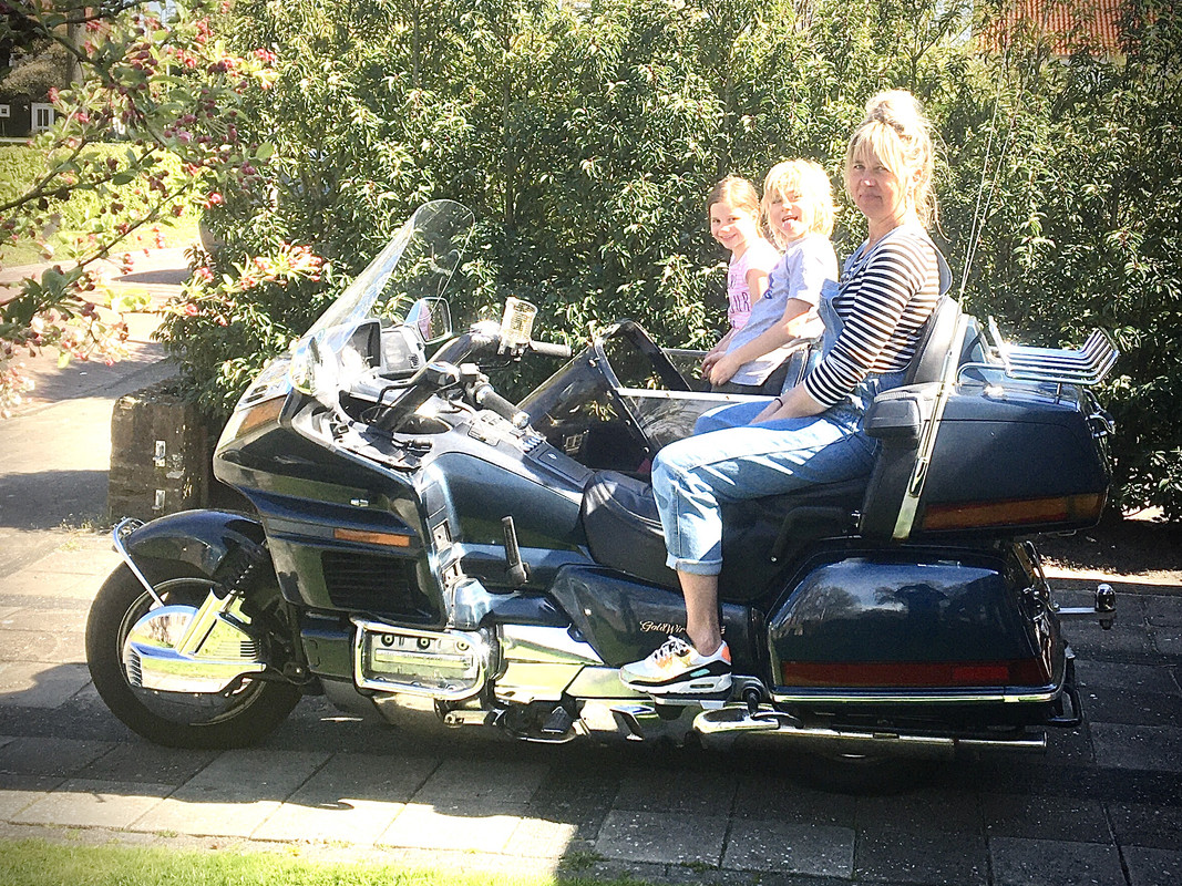 BCE31781-E82F-4554-8C3A-F55AE6E026F6