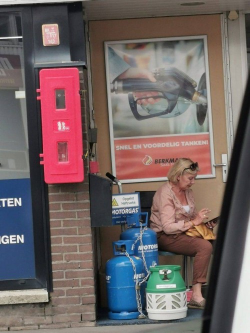 thumbs-picdump738-103.jpg