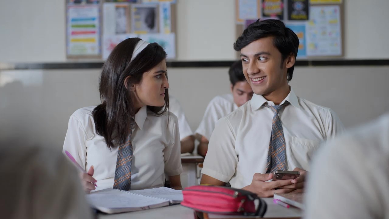 School Friends (2023) Season 1 [Hindi] WebRip 480p, 720p - Complete Screenshot