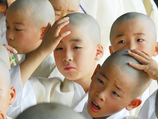 1154-mali-budist-redovnici