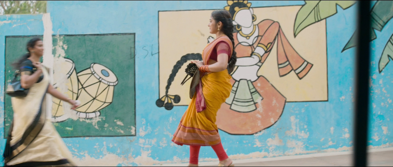 Nivetha Thomas- [SNASP] Busty ASS & Navel Sip scene -Ninnu Kori  (9)