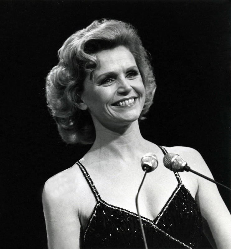 Lee_Remick_e02
