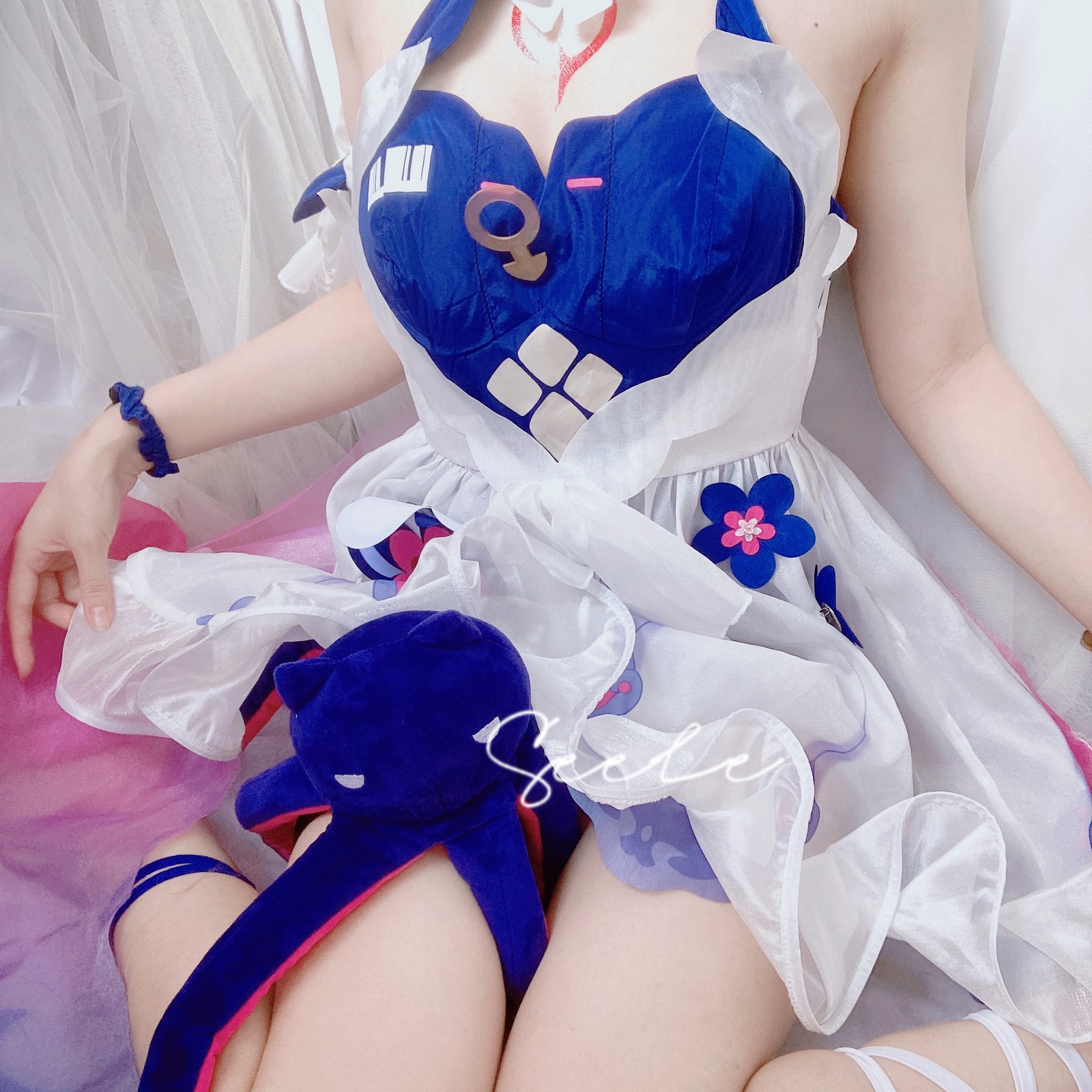 Seele麦麦希儿彼岸浪花 Cosplay｜海边主题高清写真（102P-532MB）插图1