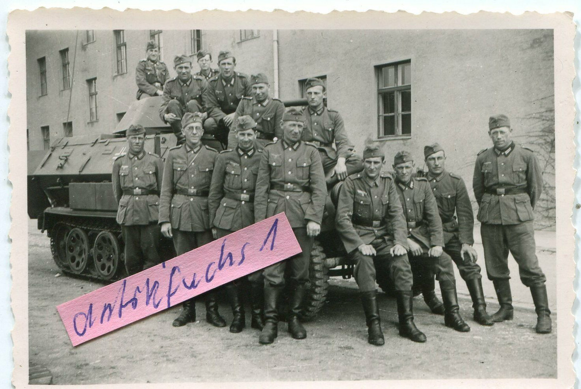 WH-Schützen-Panzer_SPW Umbau mit Panzer-Turm aus Rußland im 2.WK