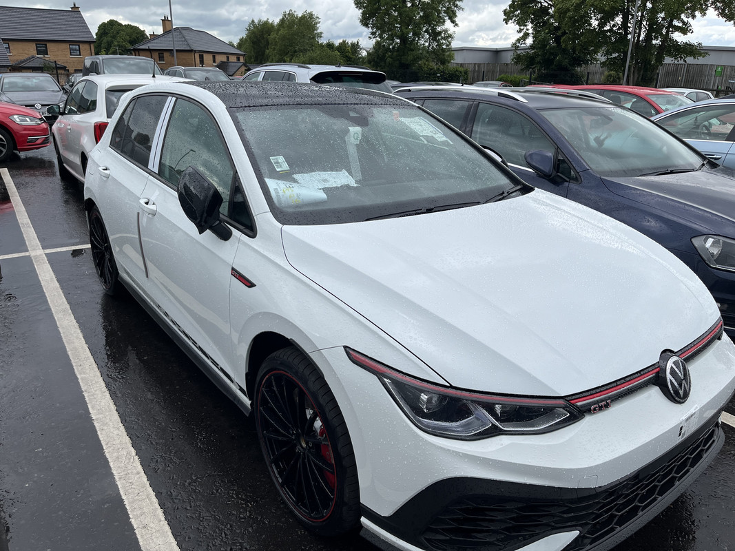 D03B4AFE-3415-4289-BDE0-40A0A9AEBF53