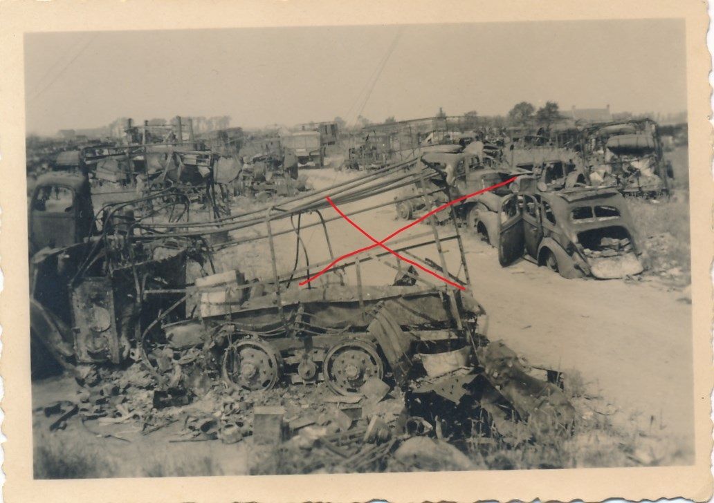 Foto 2. Weltkrieg französischer Autopark Calais 