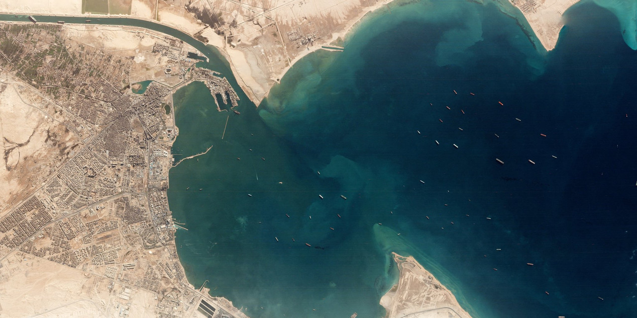 Échouage du porte container "Ever Given" dans le canal de Suez Image