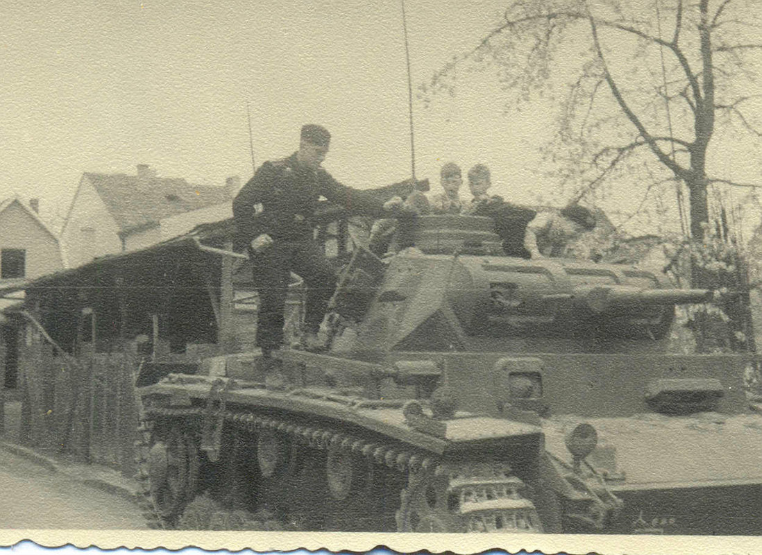 Panzer III frühe Ausführung Truppenkennzeichen 7