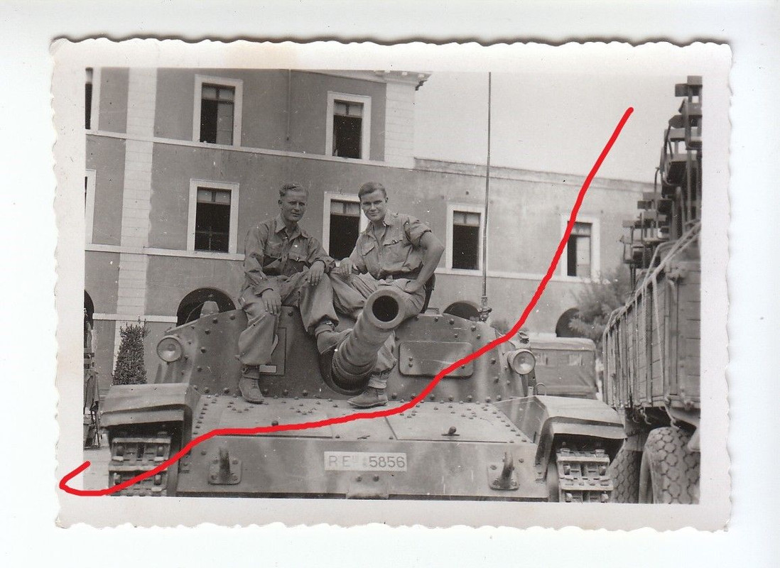 Foto Elitesoldat Camo Tarn Fallschirmjäger Stahlhelm Knochensack