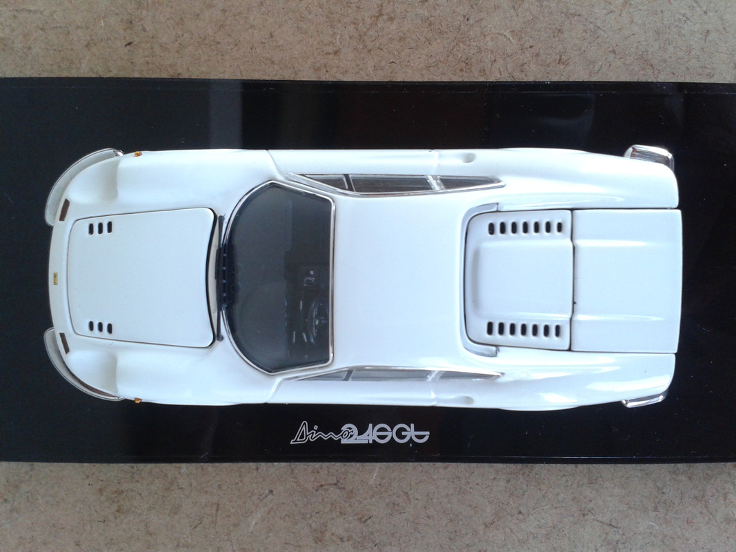 1969 Ferrari Dino 246 GT (Kyosho) (10)