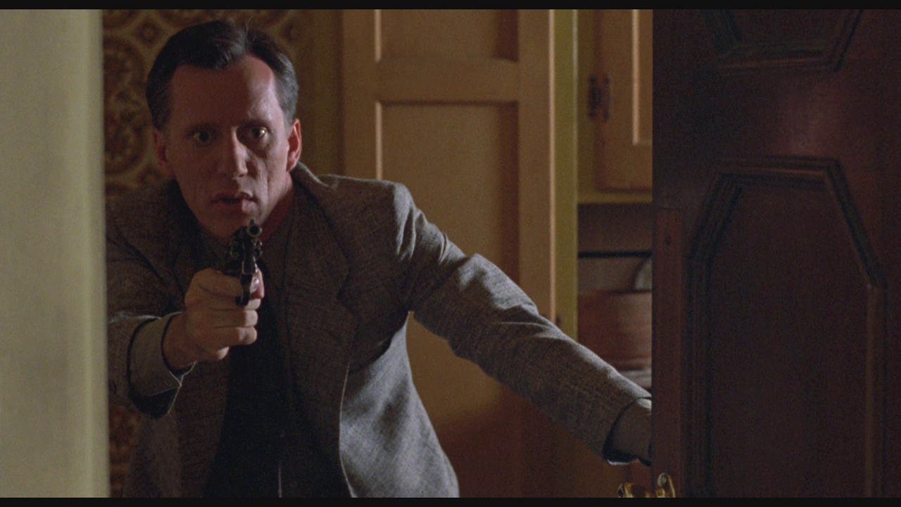 Cop (1988) BDRemux.mkv_20230114_232029.703