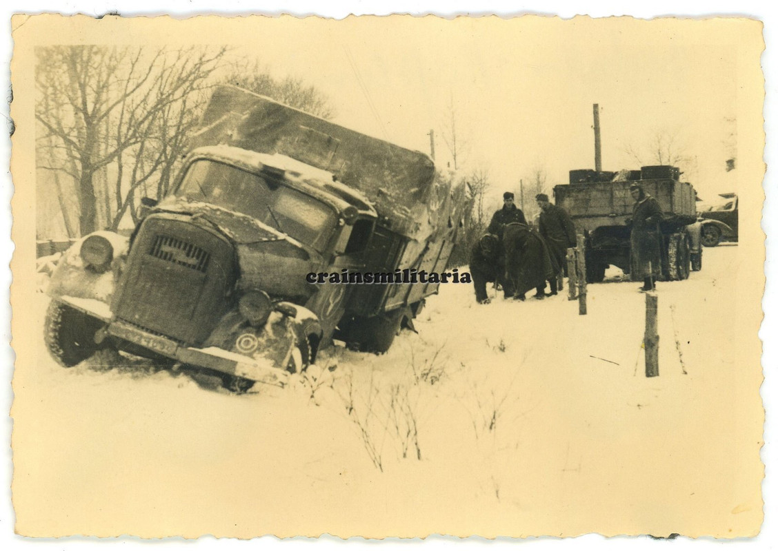 Orig. Foto Unfall Opel Blitz Lkw mit Wappen in GORBASEVO b. Twer Russland 1942
