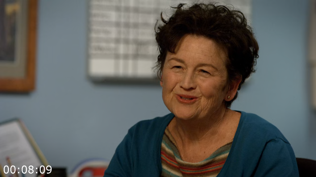 [Kép: Weeds-S08E08-Five-Miles-From-Yetzer-Hara...65-AAC.png]