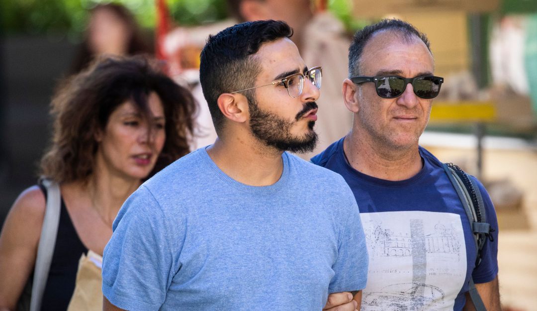 Estafador de Tinder responde al documental de Netflix: 