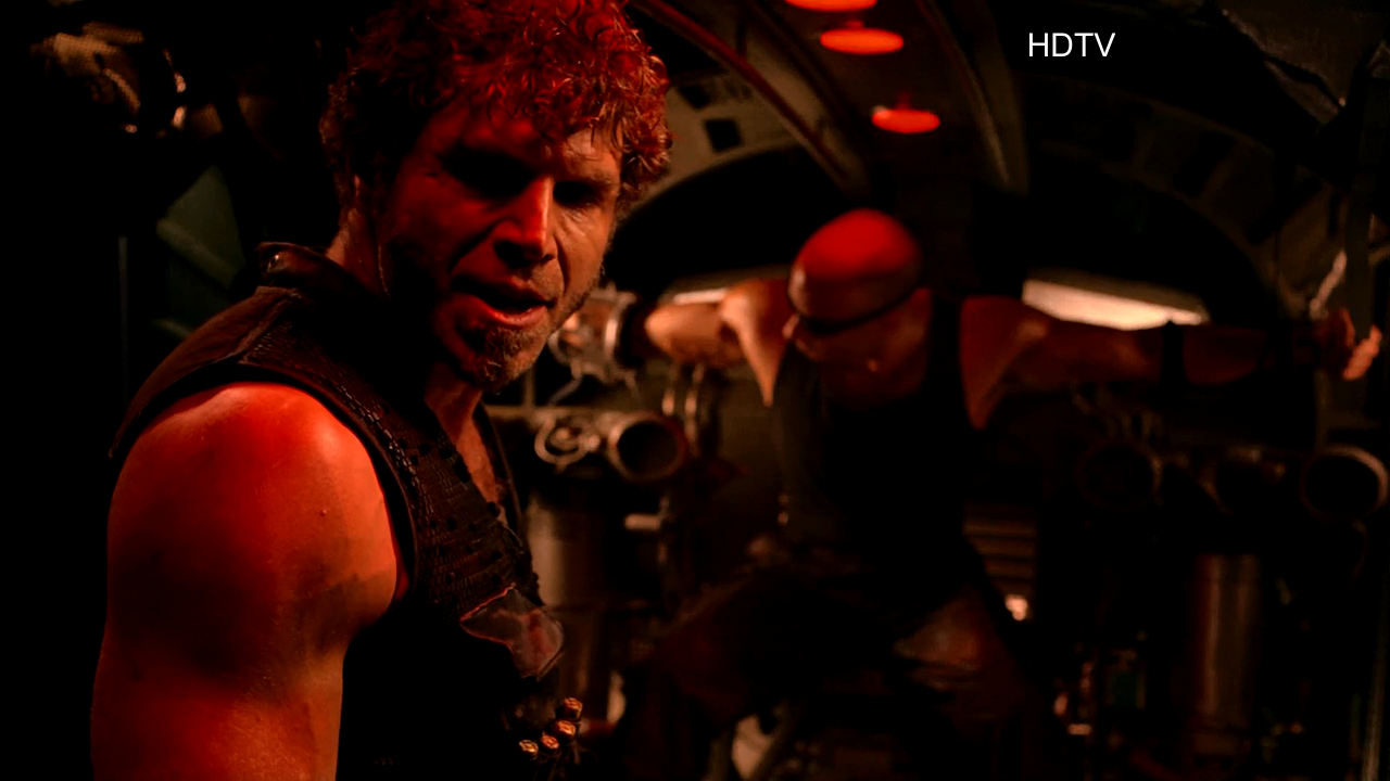 Хроники ?иддика (Open Matte).mkv_snapshot_00.40.56_[2018.06.04_1