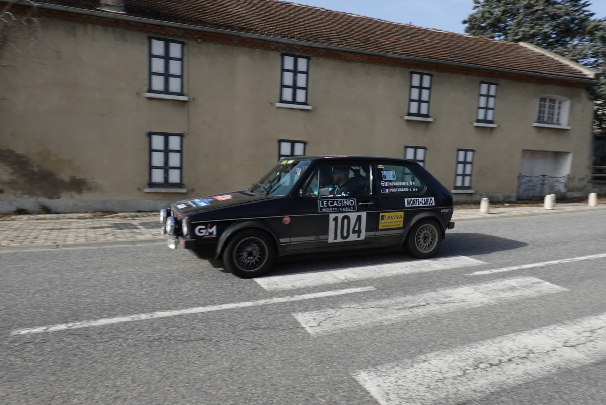 09D89390-A310-4A0D-BDAE-26D101722309