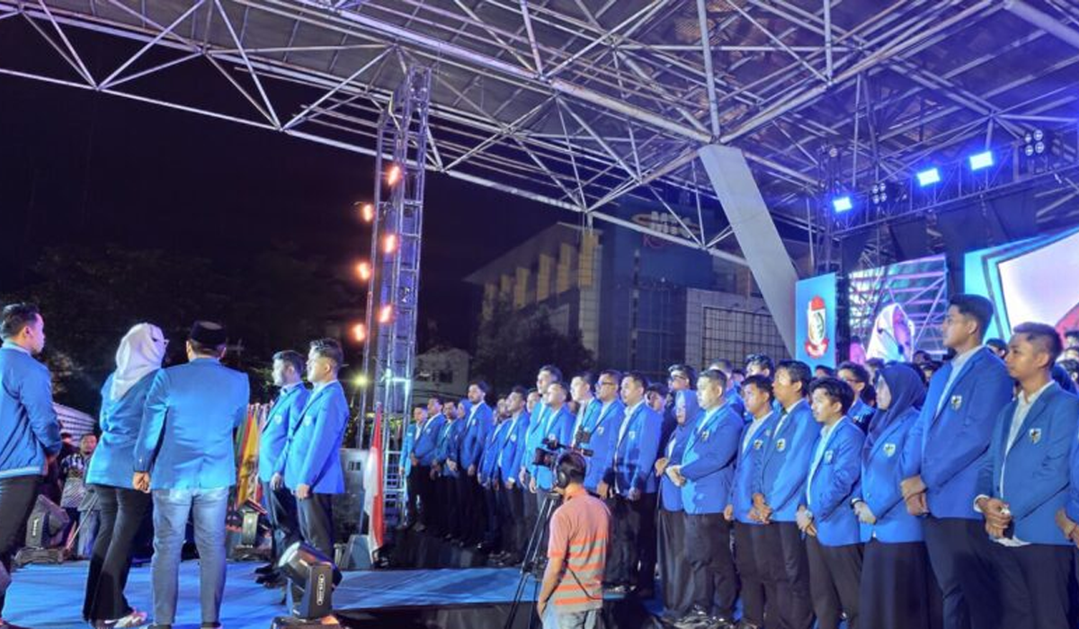 Penyerahan SK dan Konsolidasi KNPI Makassar Dorong Pemuda Berkarya