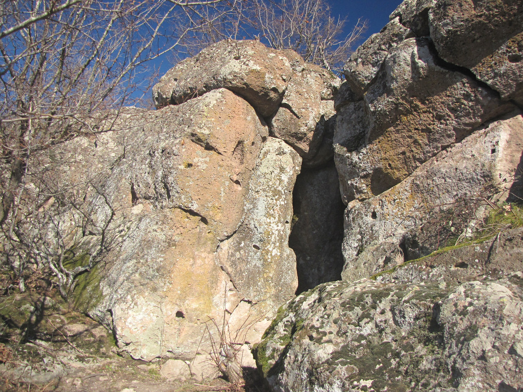 трапецовидни скални ниши   утроба