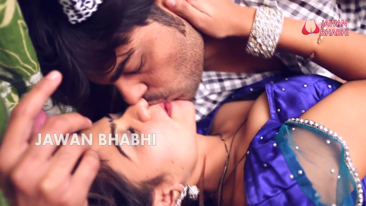 Garam Bhabhi Ki Bra Utari Tailor Ne.mp4_snapshot_04.47_[2021.09.25_15.52.10]