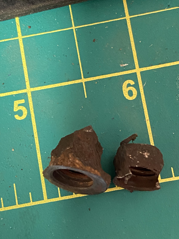 FE3030E4-03A9-4AF4-9C54-89F14F616906