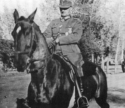 General Schneider,comandante de la 4ª panzer division. Abril 1943