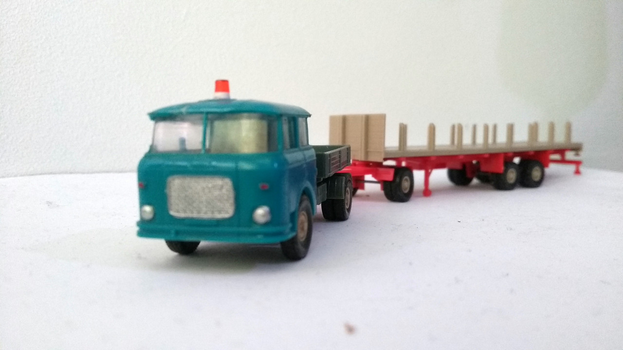 Mach (2561)