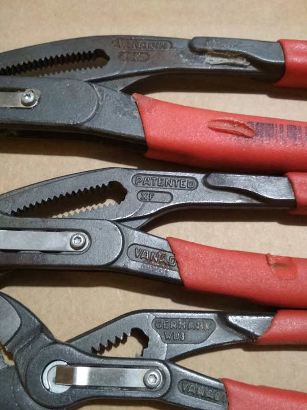 6A9B39A1-6B97-4B2D-9DBD-DB63C2E1C182