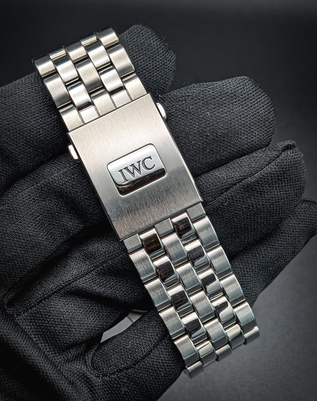 PXL 20251130 183539383 PORTRAIT ORIGINAL