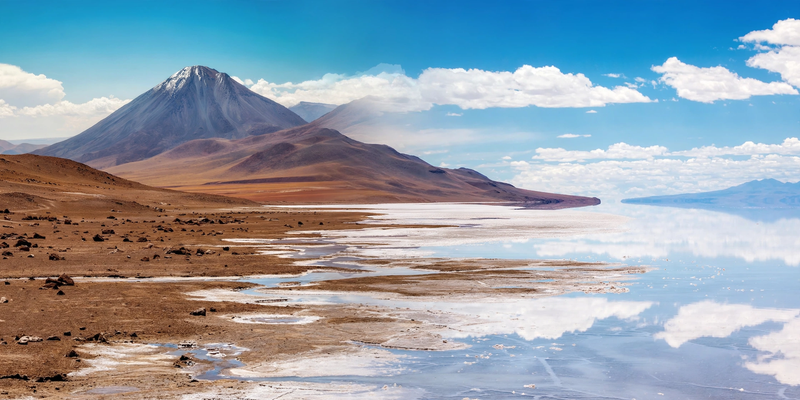 Desierto de Atacama y Salar de Uyuni al atardecer, destino de los tours de Estrella de Sal