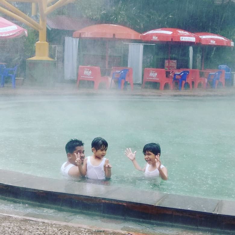 Wisata air Panas Ciater