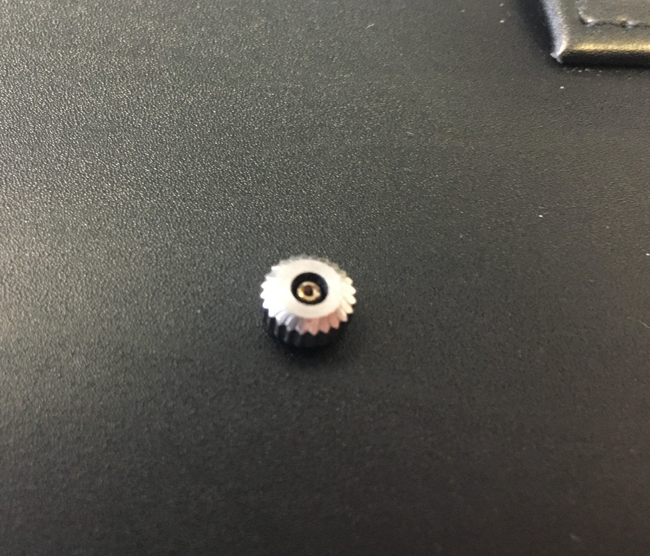 300 close feet crown back