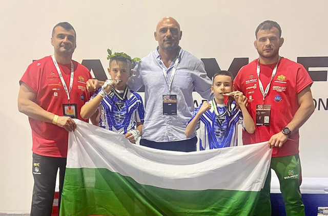 Титла и сребро за България от Световното по ММА