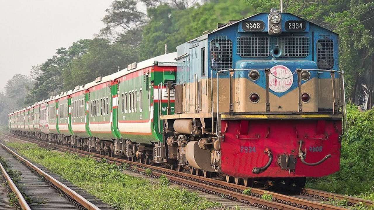 রেল কর্তৃপক্ষ ১ টাকা আয় করতে ব্যয় করছে ১ টাকা ৮৬ পয়সা