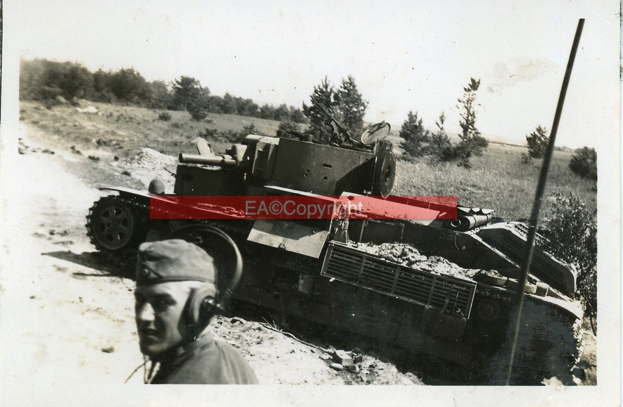 T-28 Panzer Tank Kämpfe Russland Foto