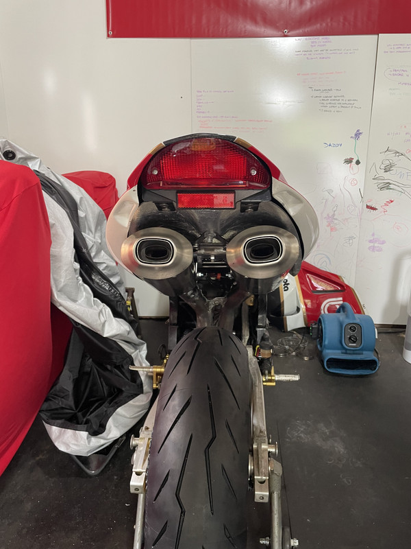 FFA4FE02-EFBF-4E18-A328-60CC6C1400F1