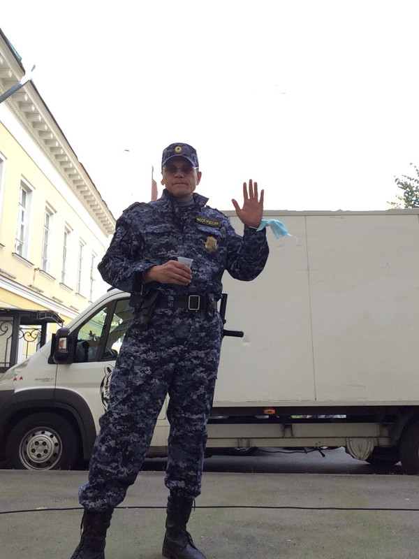 1337AEE9-63B6-4DFF-B53B-CB076D622FFB