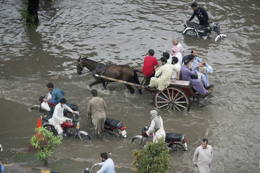 Inundaciones dejan más de 500 muertos en Pakistán