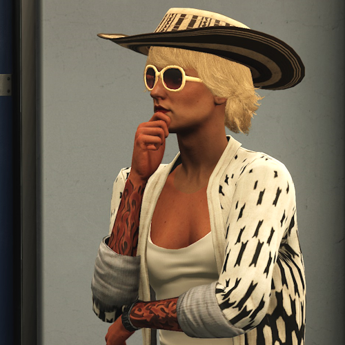 BLONDE_GHT_Sophie