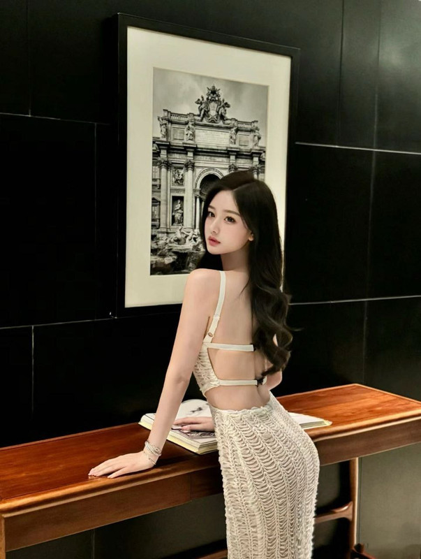氣質白領兼職正妹