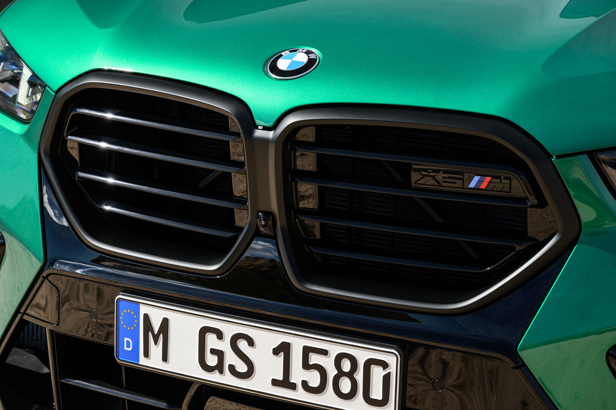 P90495505_highRes_der-neue-bmw-x5-m-co