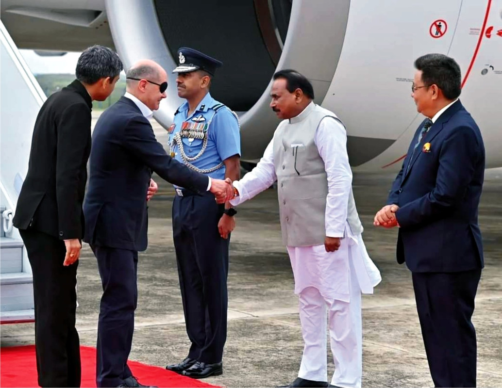 जर्मनी के चांसलर श्री ओलाफ स्कोल्ज़ जी का केंद्रीय मंत्री श्री भानुप्रताप सिंह वर्मा द्वारा स्वागत