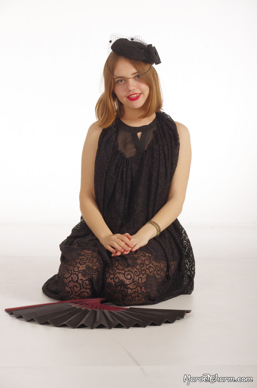 MarvelCharm_Nicolette-Black-Lace-033