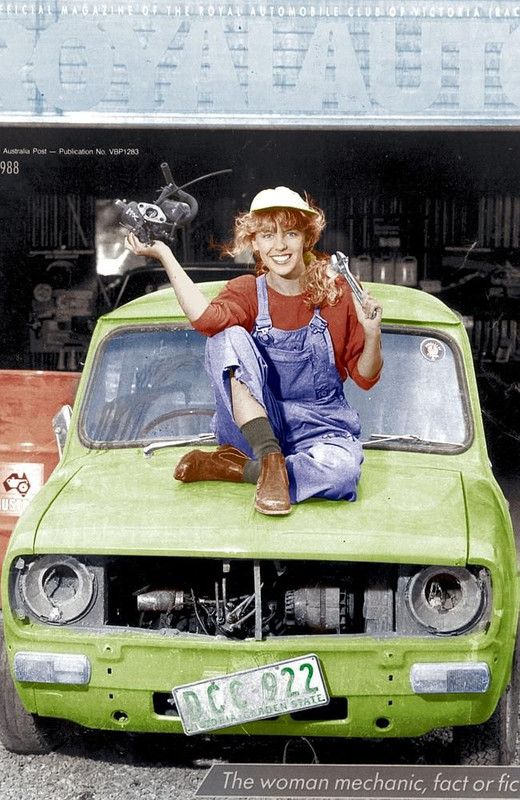 https://i.postimg.cc/W1Sq60f9/Kylie-Minogue-in-Neighbours.jpg